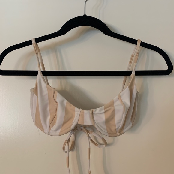 Striped bikini top - Picture 1 of 4